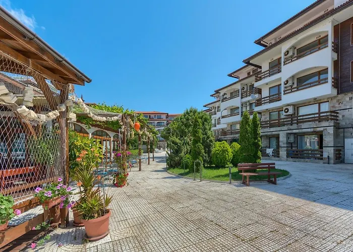 Robinson Beach Apartments